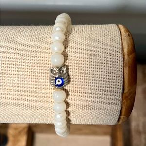 Evil Eye Owl bead bracelet.